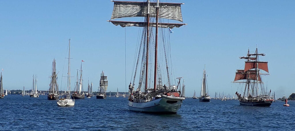 Kieler Woche - Mitsegeln flotte2